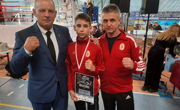 Oskar Dudziński wywalczył brązowy medal na Mistrzostwach Polski Młodzików w boksie